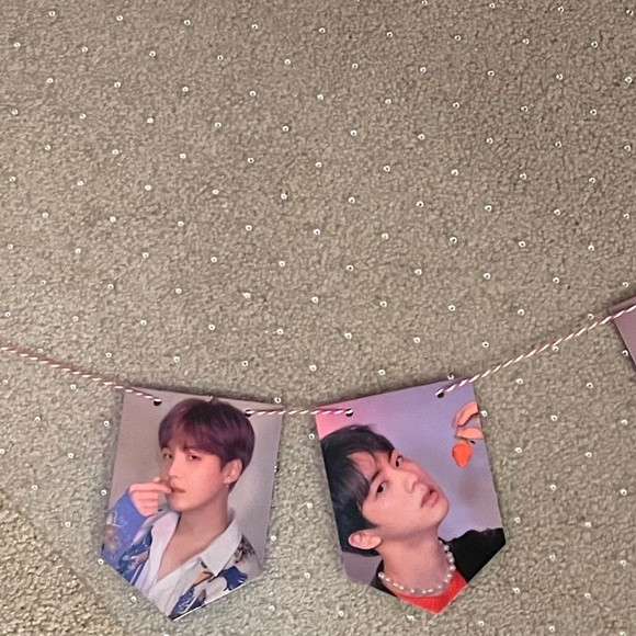 BTS Poster Set - Picture 7 of 16